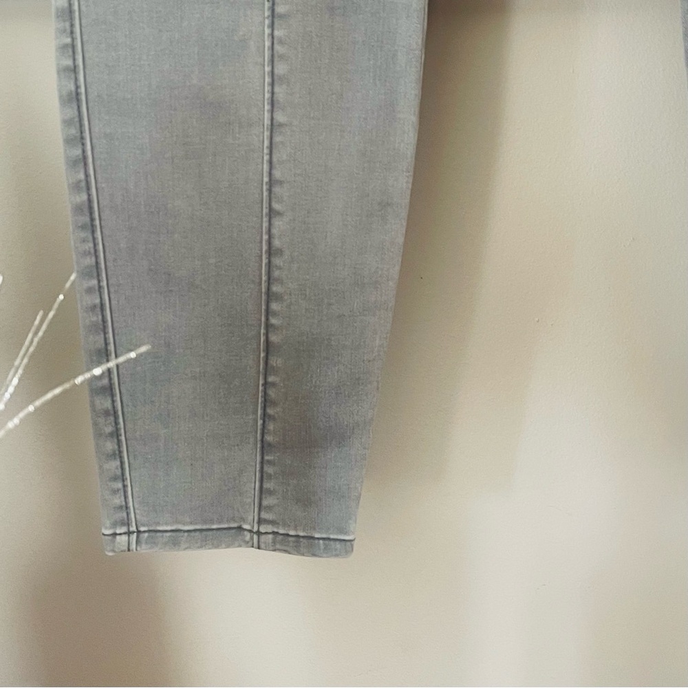 White House Black Market Gray Women Jeans - Picture 7 of 16